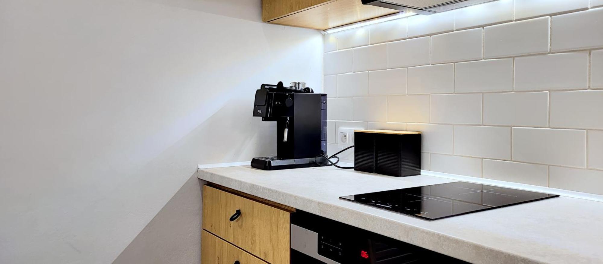 Kana - Stylish In Pomorska - Close, Wifi, Smart Tv Krakow