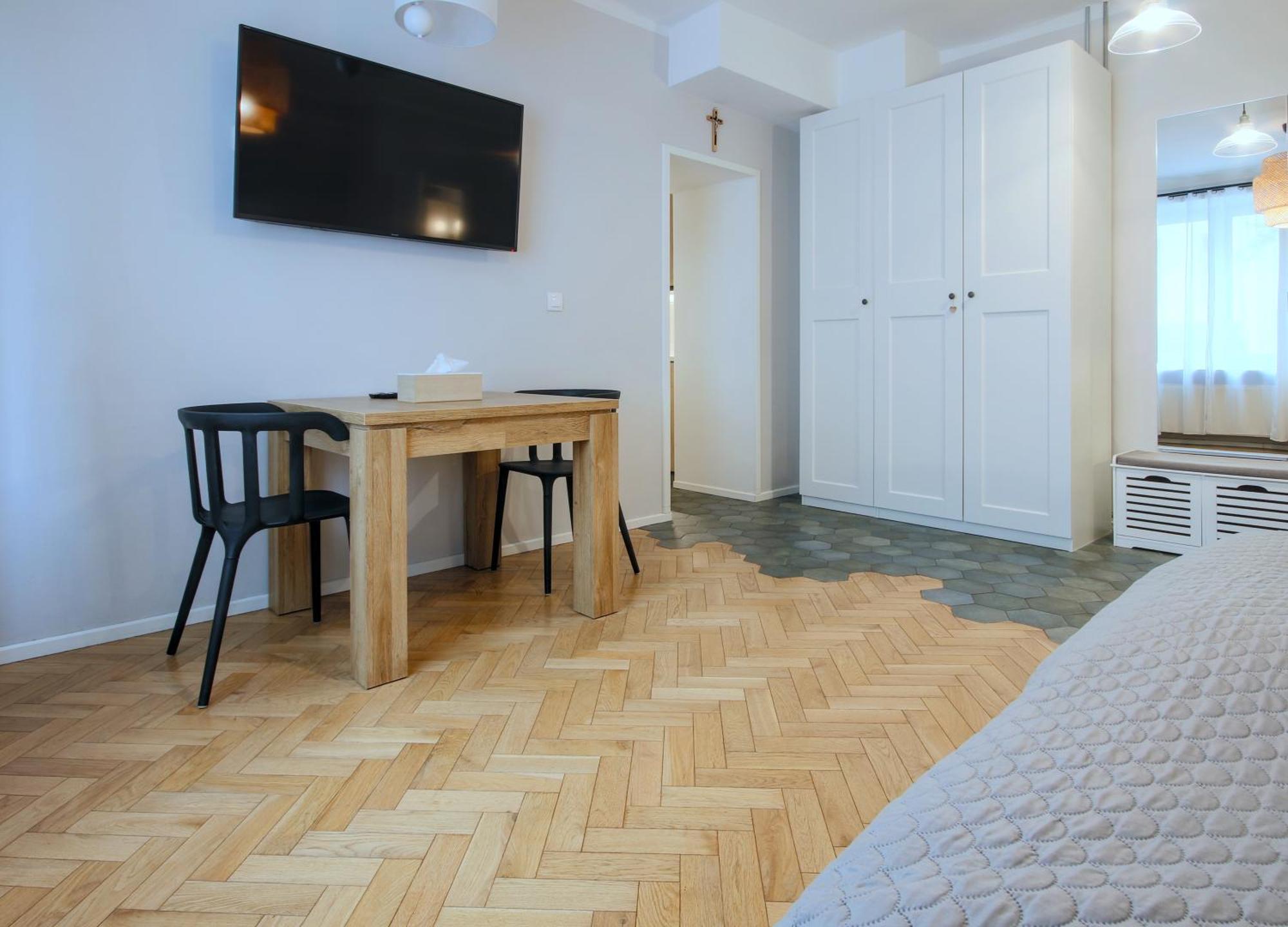 Kana - Stylish In Pomorska - Close, Wifi, Smart Tv * Krakow